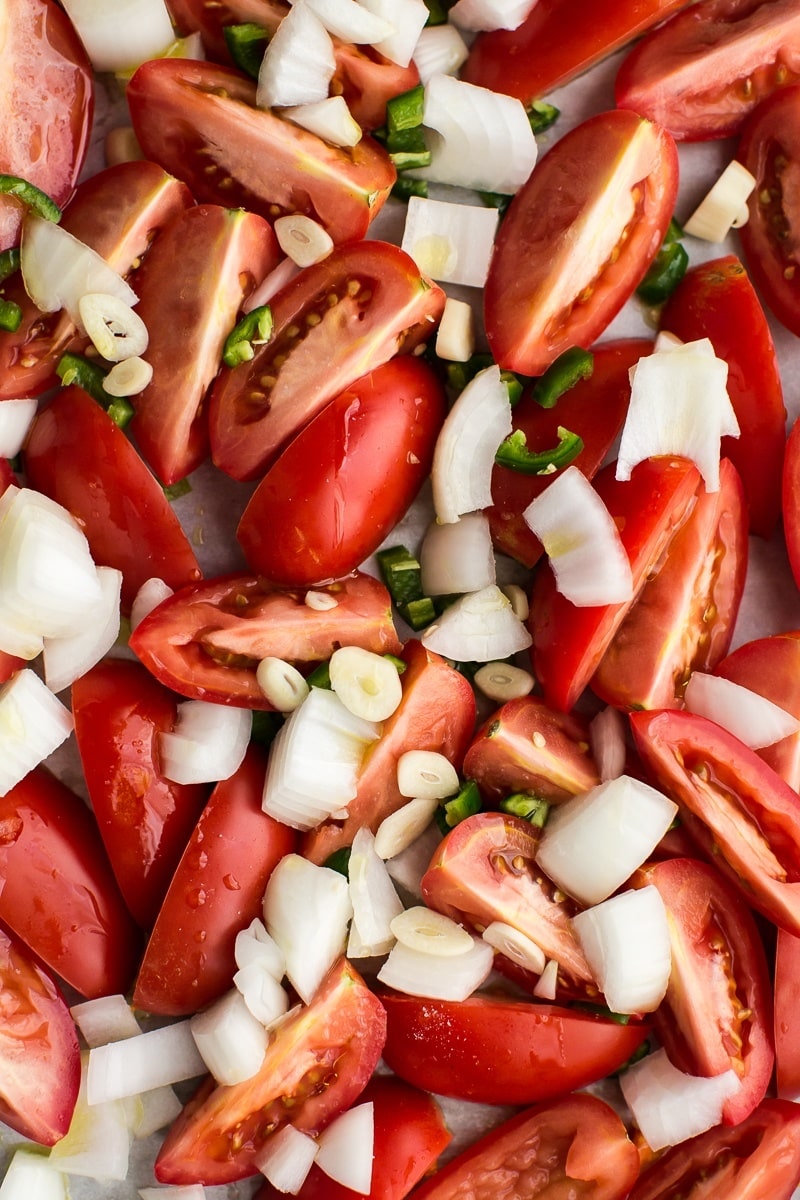 Simple Tomato Salsa | http://naturallyella.com