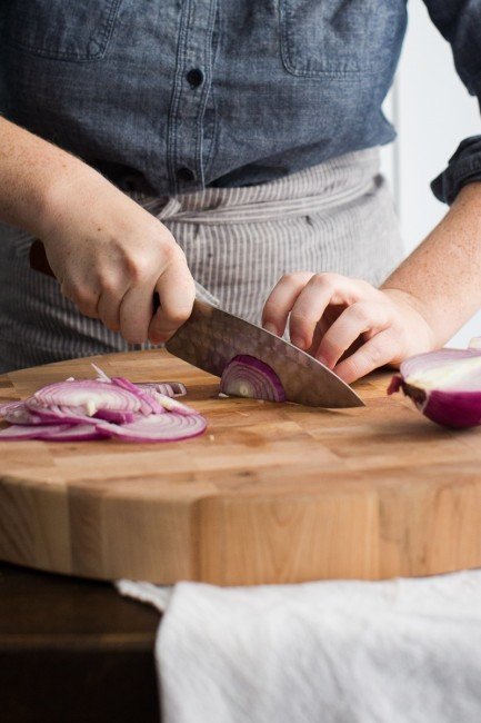 Slicing Red Onion