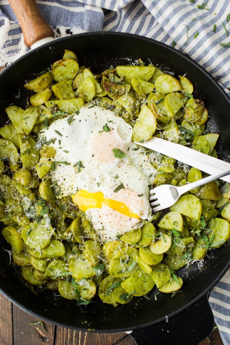 Pesto Potato Skillet | http://naturallyella.com