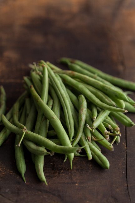 Garlic Green Beans with Sorghum and Walnuts | Naturally Ella