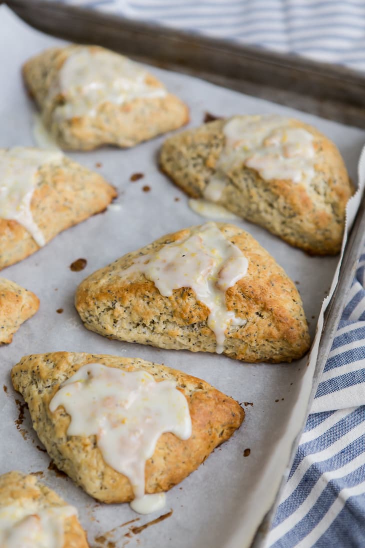 Lemon Poppy Seed Scones- The Easy Vegetarian Kitchen | @naturallyella