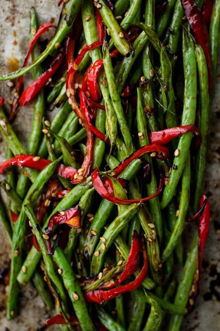 Roasted Green Beans and Red Pepper | http://naturallyella.com