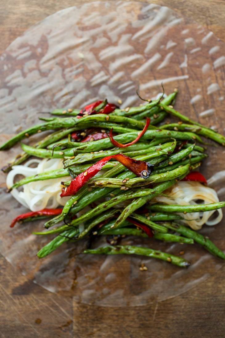 Roasted Green Bean and Red Pepper Summer Rolls | http://naturallyella.com