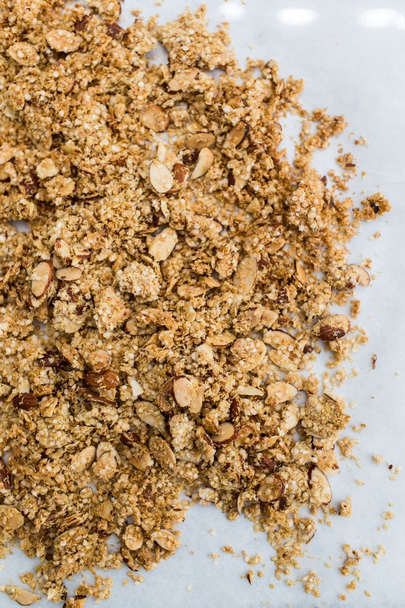 Maple Almond Quinoa Granola | http://naturallyella.com