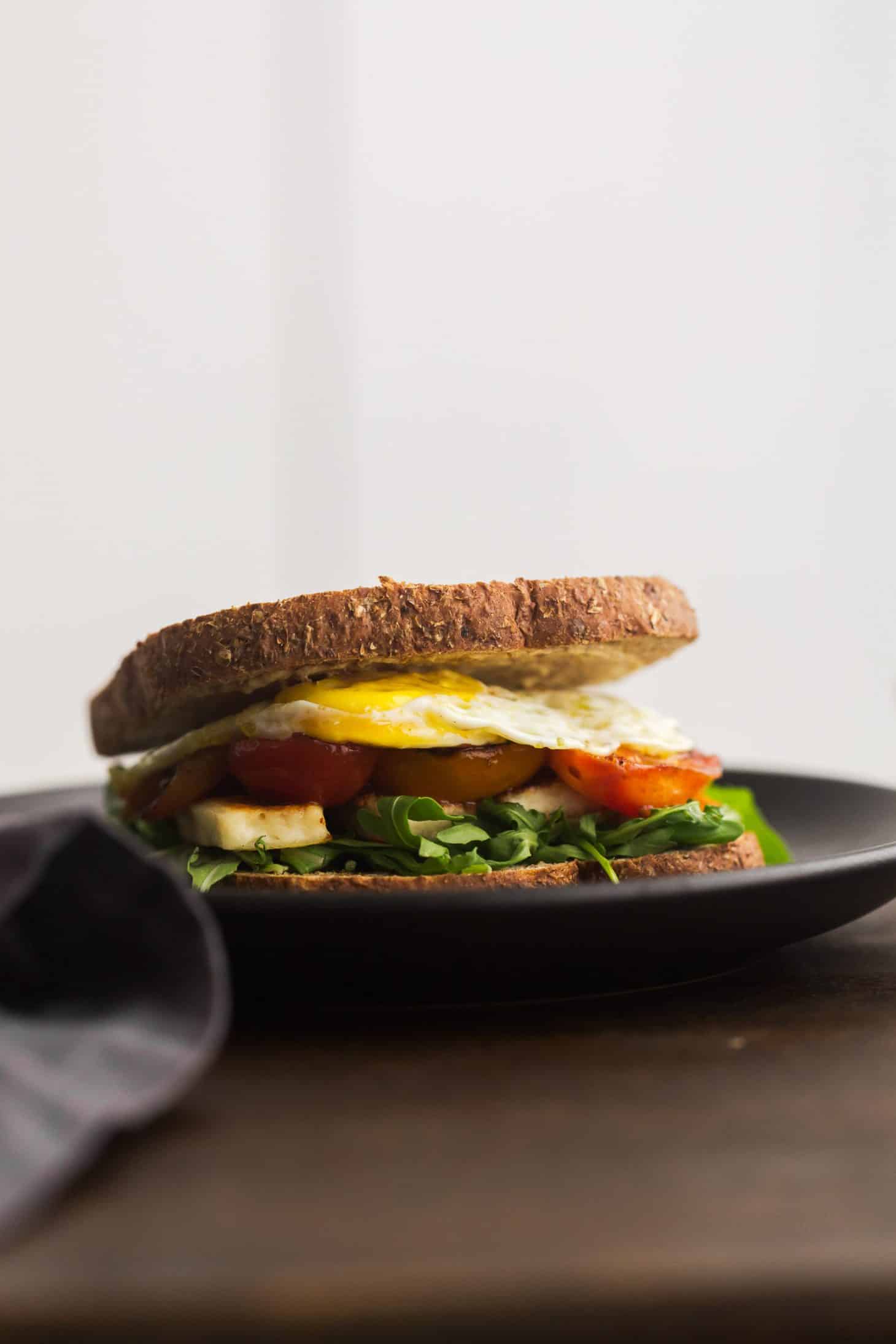 Fried Egg Sandwich - A Seven Minute Breakfast Sandwich