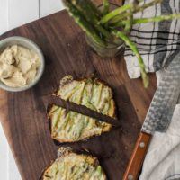 Asparagus Toast with Hummus and Havarti Cheese