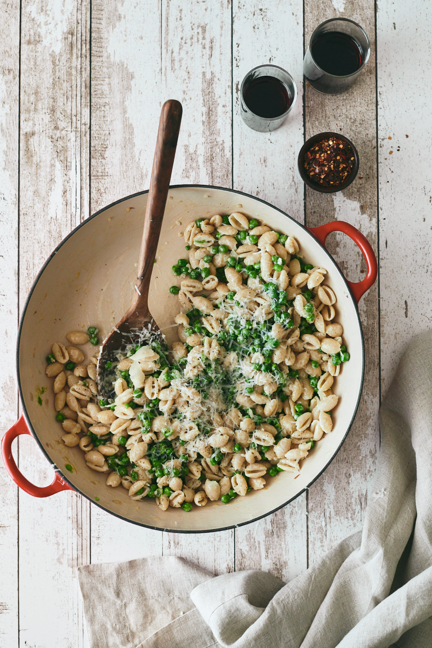Creamy Pasta with peas and a parmesan-shallot cream sauce